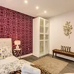 Aweshomeitaly - Hanging Gardens ゲストハウス 3*